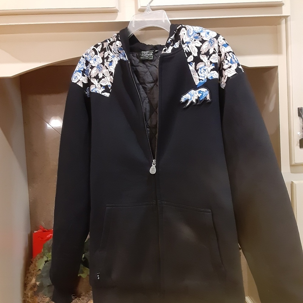 Grassroots removal velcro bear coat
